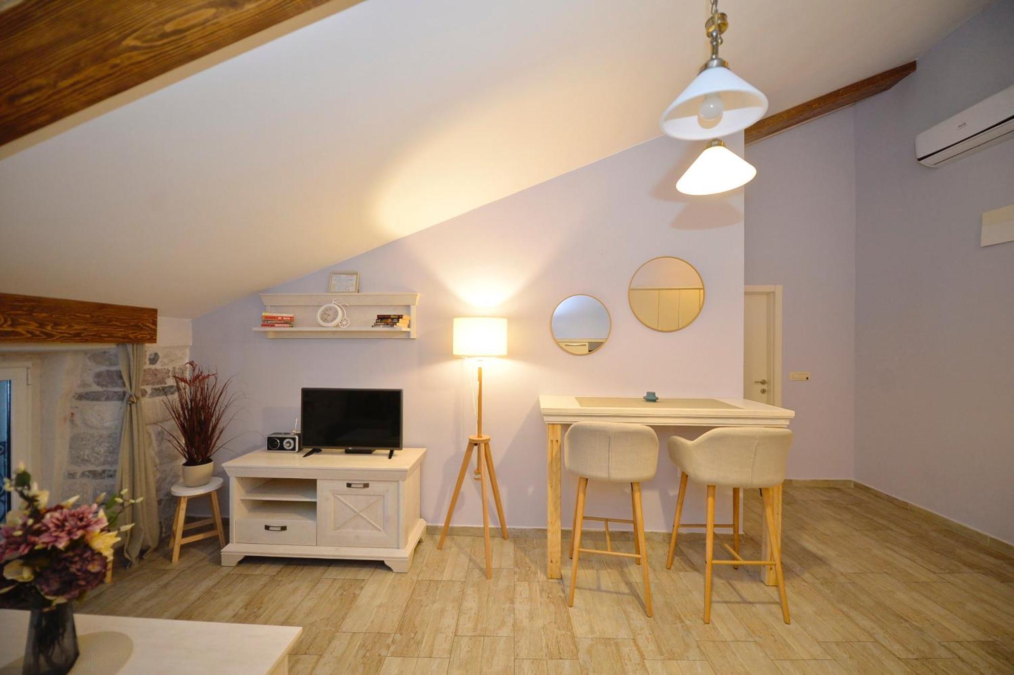 Old Town View - Romantic & Super Stylish Apartment