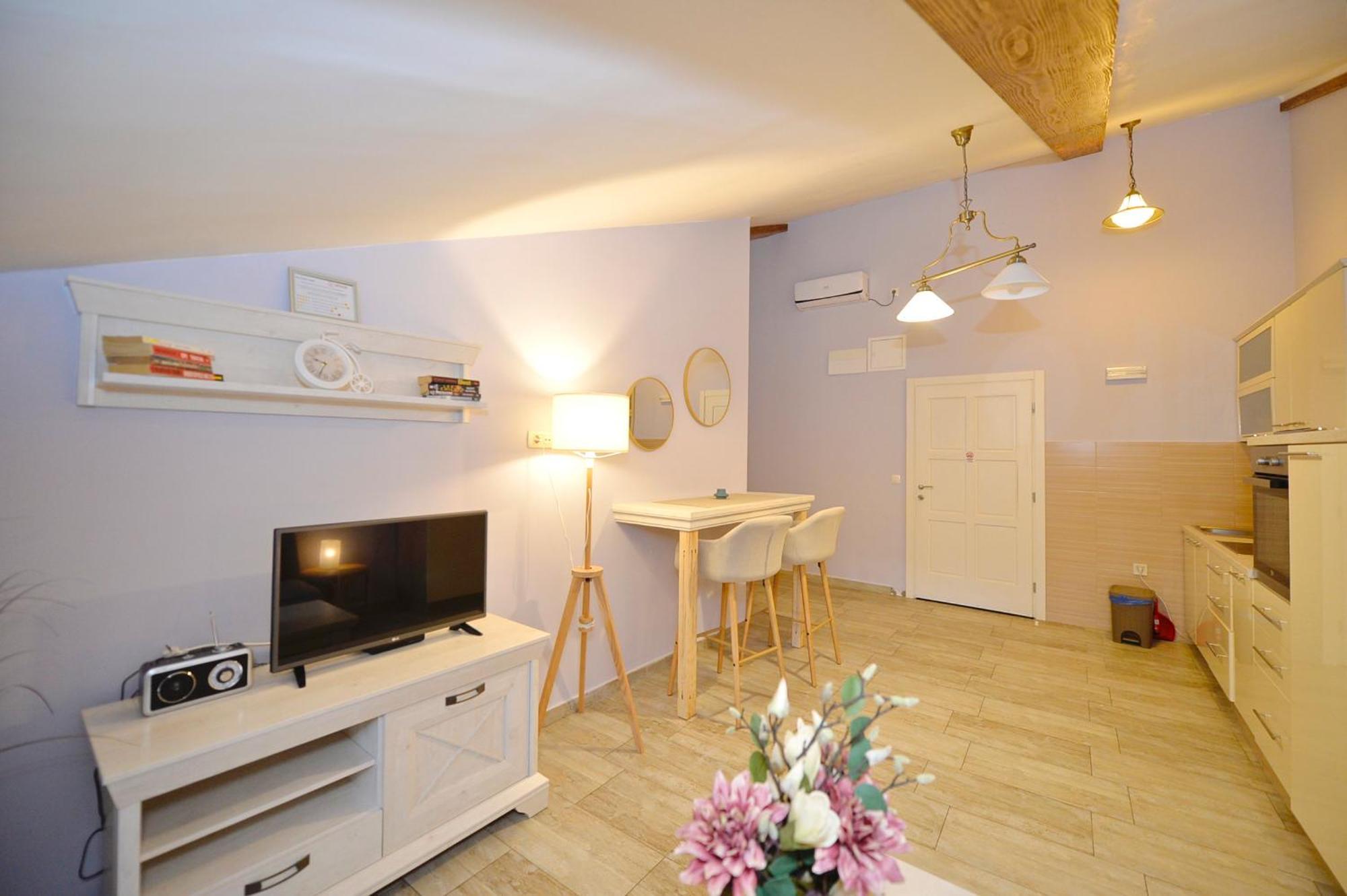 Old Town View - Romantic & Super Stylish *