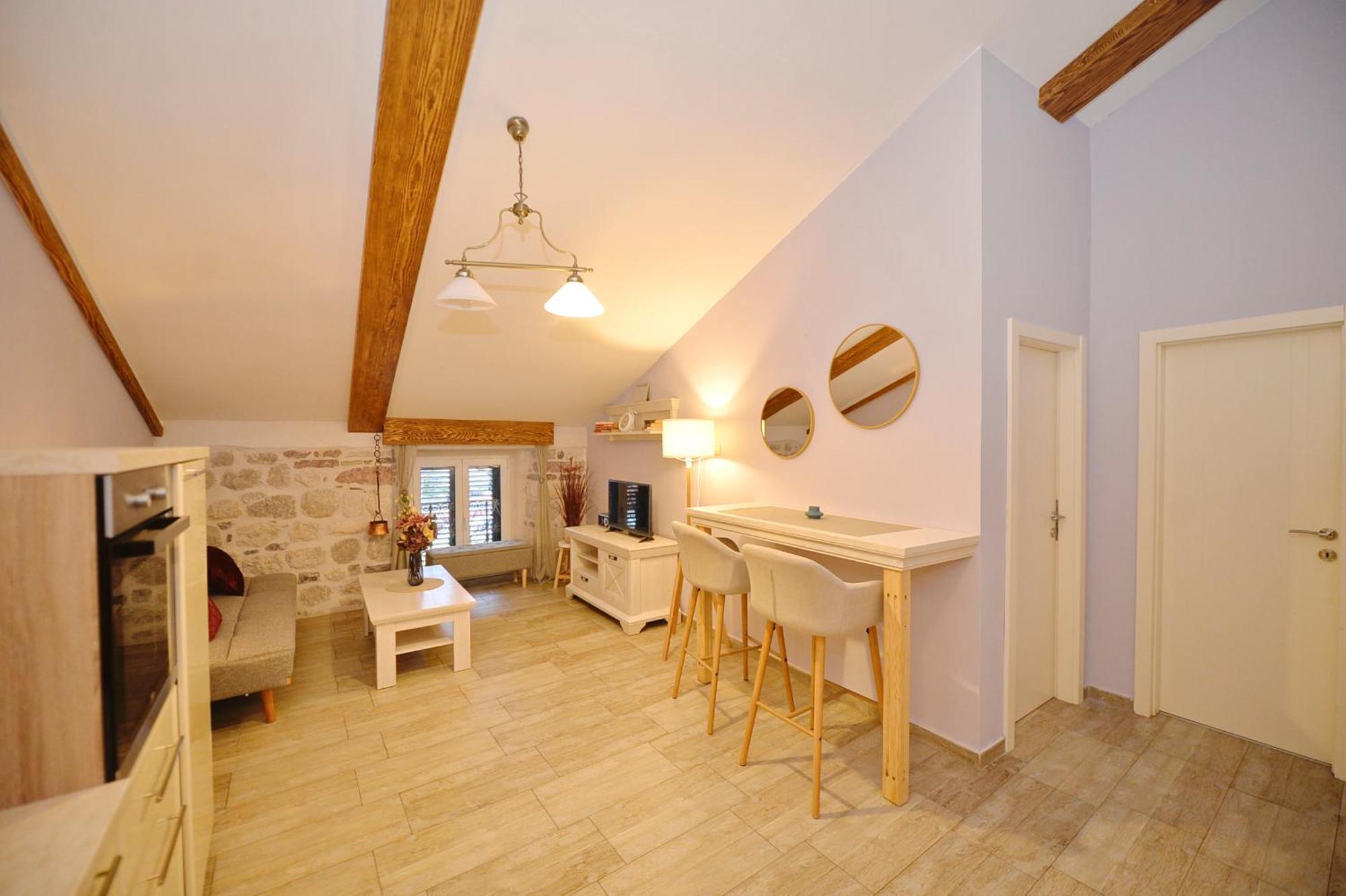 Old Town View - Romantic & Super Stylish Apartment